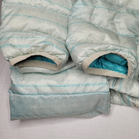 Rare Patagonia Womens Small AQUA Mint Stripe Goose Down Puffer Jacket Warm Snow - Picture 15 of 15